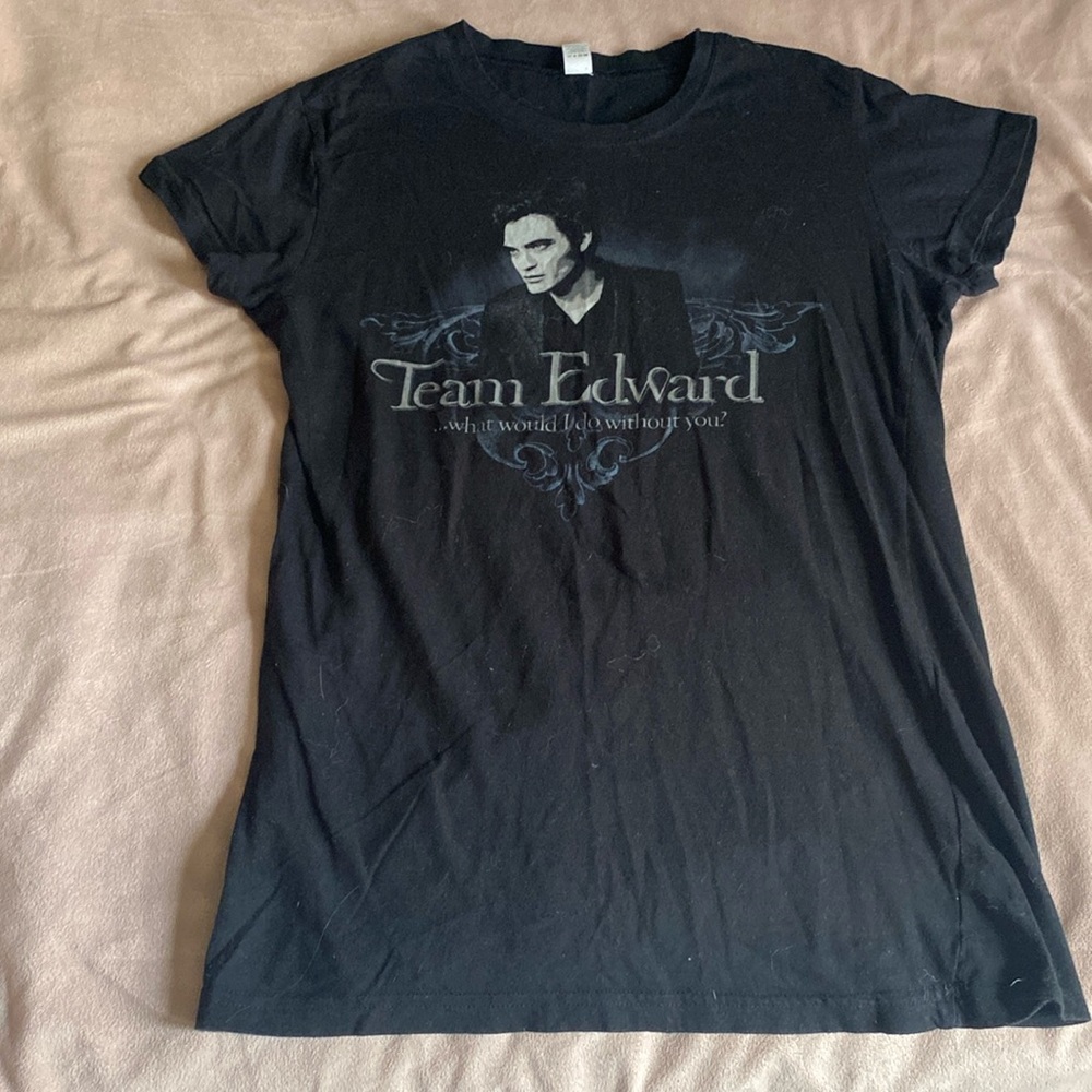 Twilight team Edward New moon shirt